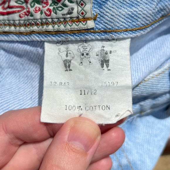 80s Joujou Western Denim Fringe Shorts - Picture 6 of 13